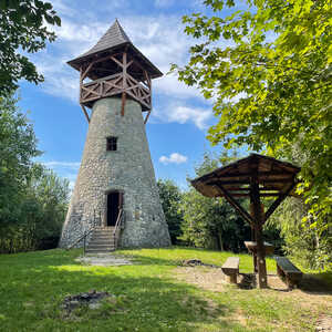 Rozhľadňa na vrchu Bobovec